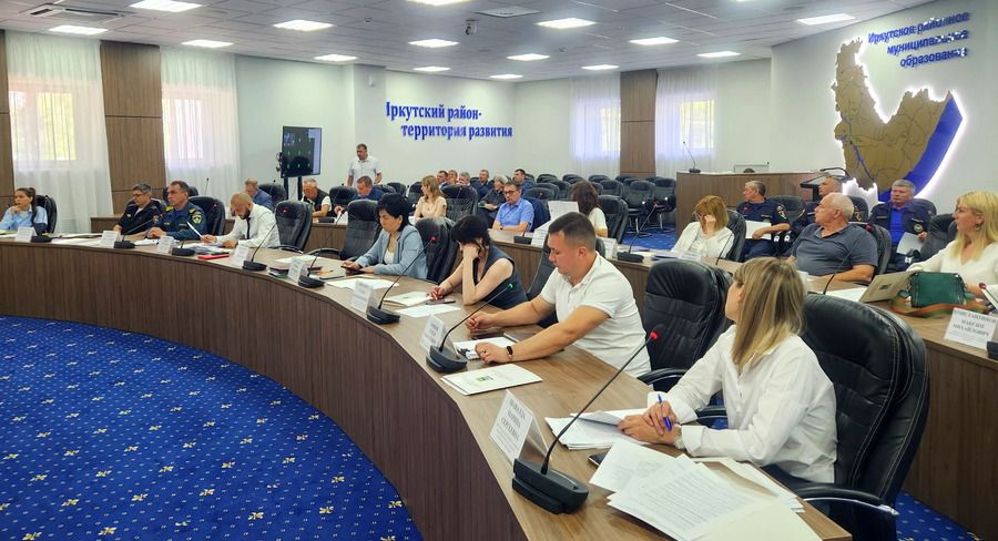 Усилить контроль за несовершеннолетними со стороны взрослых рекомендовали на заседании комиссии по предупреждению и ликвидации ЧС Иркутского района