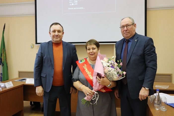 Директор Смоленской школы стала почётным жителем Иркутского района
