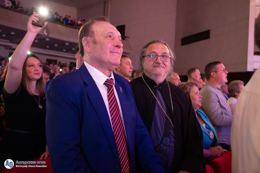 За вклад в развитие района