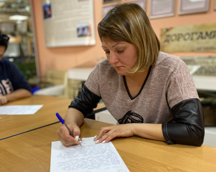 Библиотека с. Хомутово впервые организовала площадку для проведения Байкальского экологического диктанта