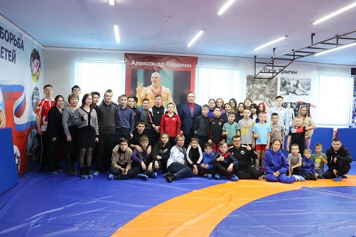 Мастер-класс по вольной борьбе провели для подростков в День профилактики