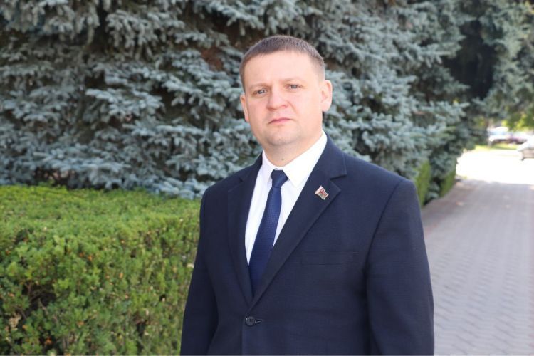 Поздравляю коллегу из Малоритского района!