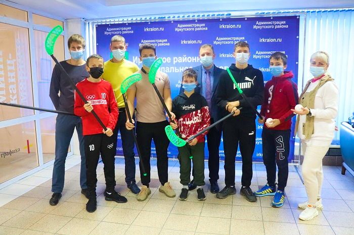 В Иркутском районе заключено соглашение о сотрудничестве с областной федерацией флорбола