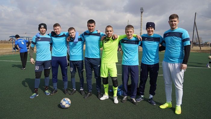 Более 150 спортсменов района приняли участие в соревнованиях по русской лапте и мини-футболу