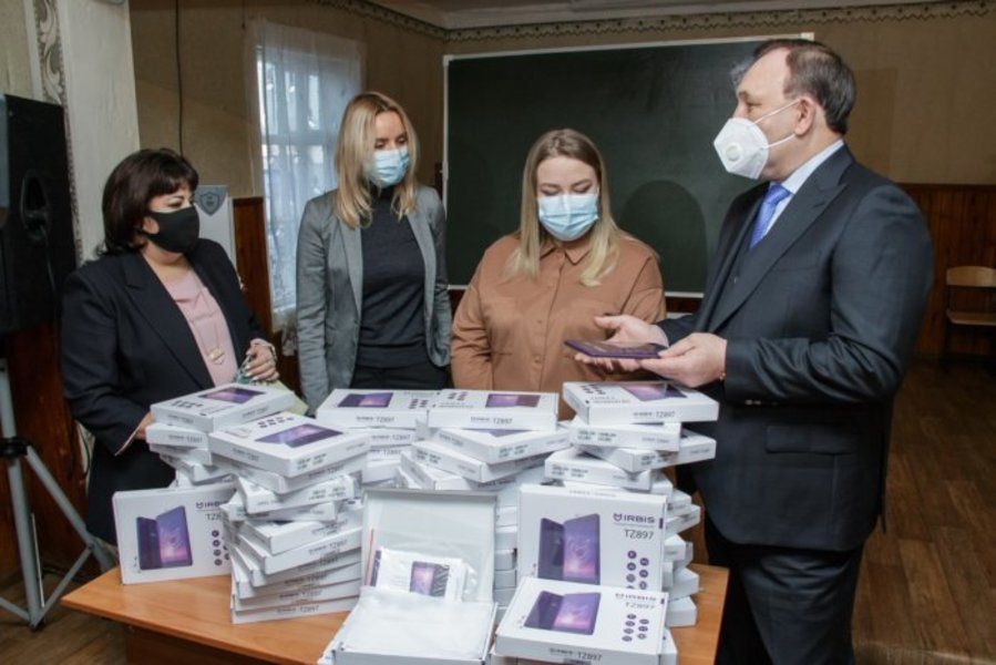 Планшеты в подарок