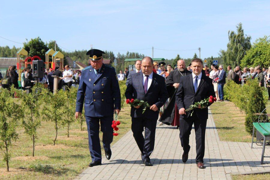 Всенародная память