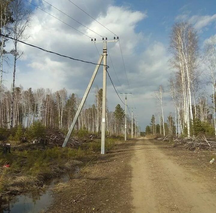 В посёлке Плишкино и нескольких СНТ Иркутского района произошло аварийное отключение электроэнергии