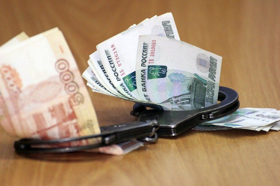 Под суд за взятку