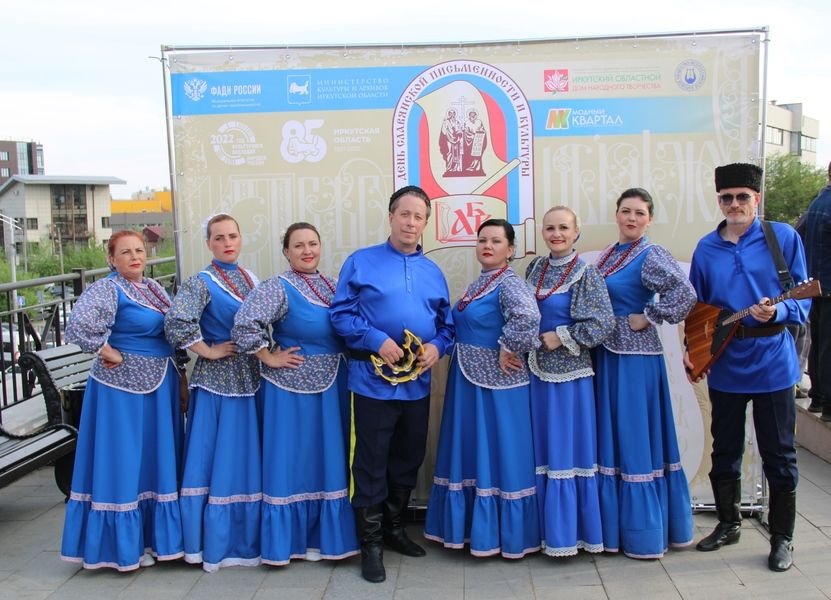 Казачья песня душу согревает