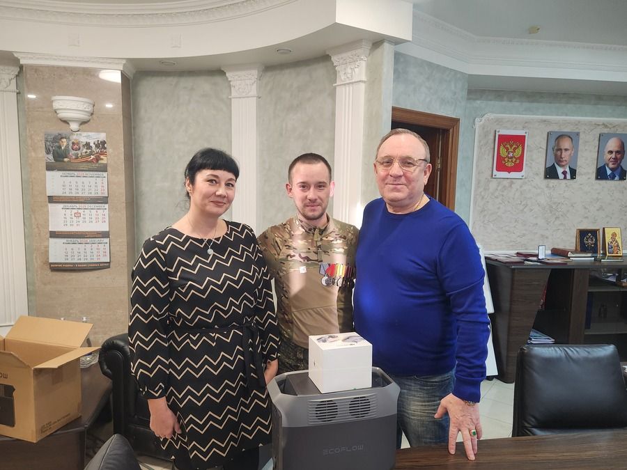 Букет роз для волонтёров