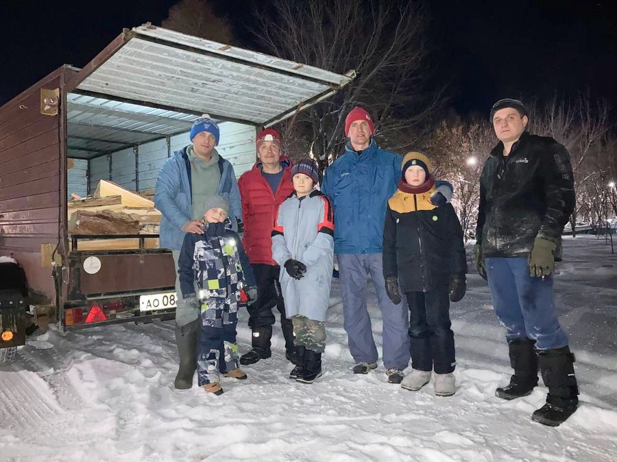 Помогли семьям героев