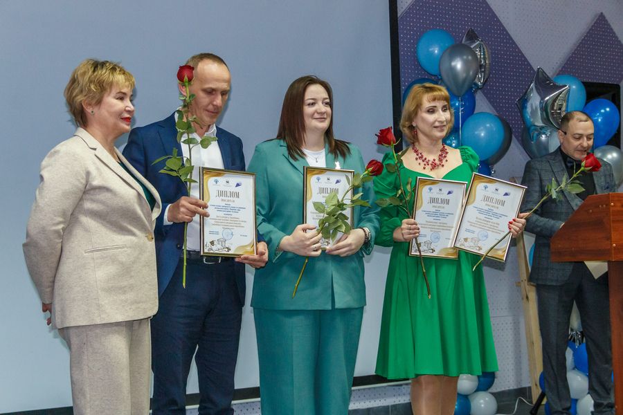 В районном конкурсе ко Дню работника культуры победу одержала Ксения Красникова из ДК Маркова