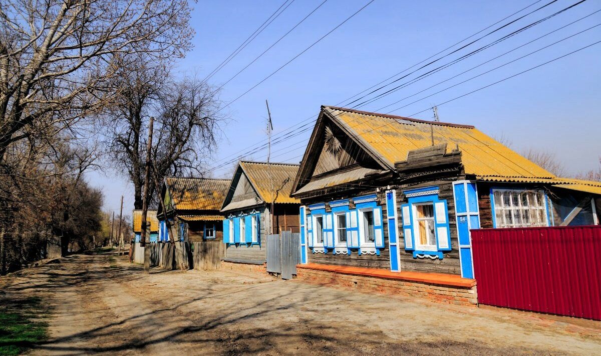 Дума Иркутского района предлагает выделять древесину молодым семьям на строительство жилья