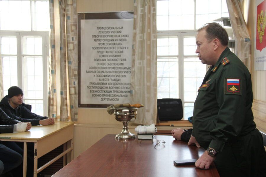 В военкомате Иркутского района изменён график приёма граждан