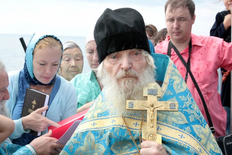 В день своего 90-летия скончался протоиерей Николай Обухов