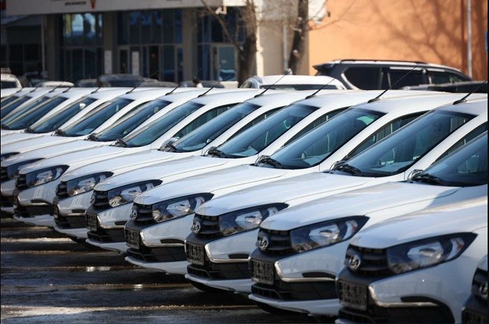 Медучреждения Иркутского района получили четыре новых автомобиля