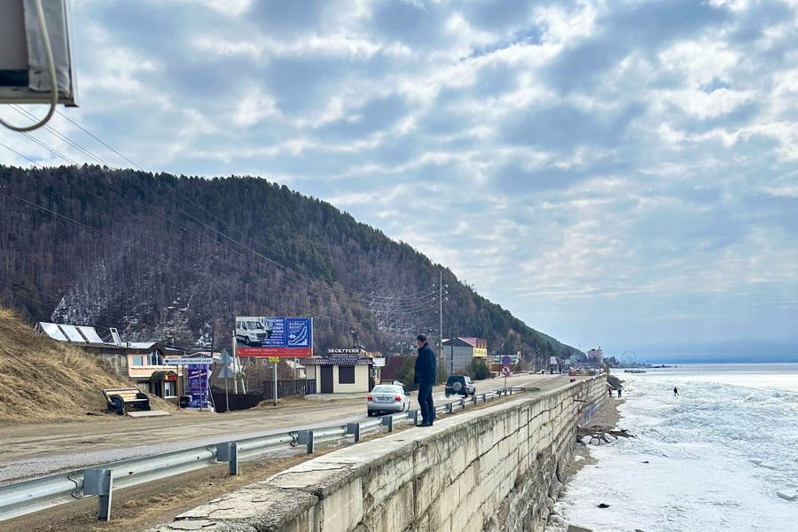 Главную улицу Листвянки отремонтируют