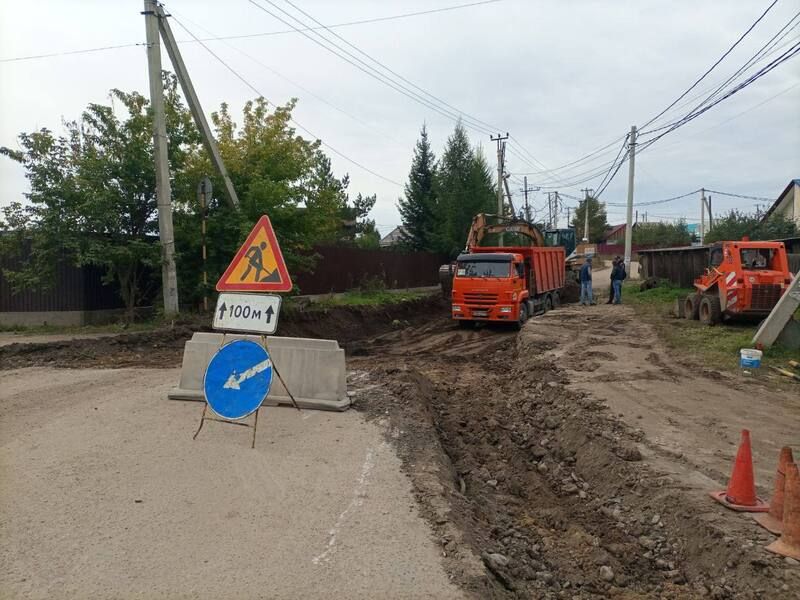 Подрядная организация приступила к капитальному ремонту ул. Трактовой в Маркова