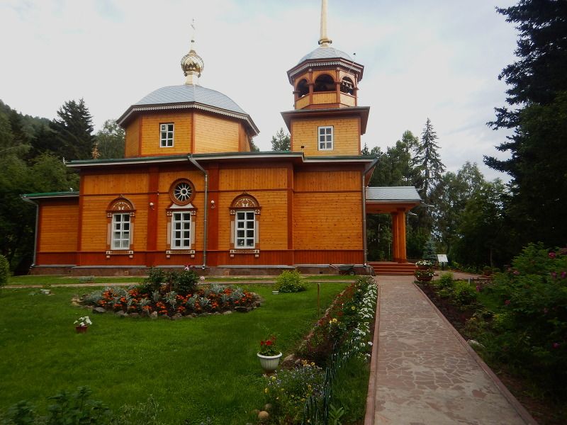 Полицейские вернули похищенные из Свято-Никольского Храма (Листвянка) пожертвования