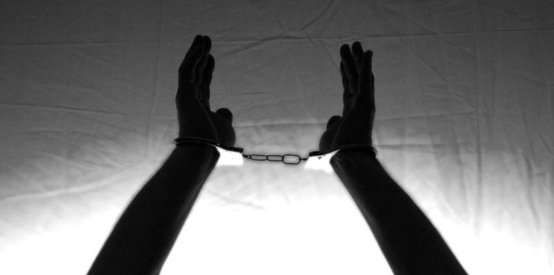 Взят под стражу житель г. Иркутска, подозреваемый в изнасиловании малолетней школьницы