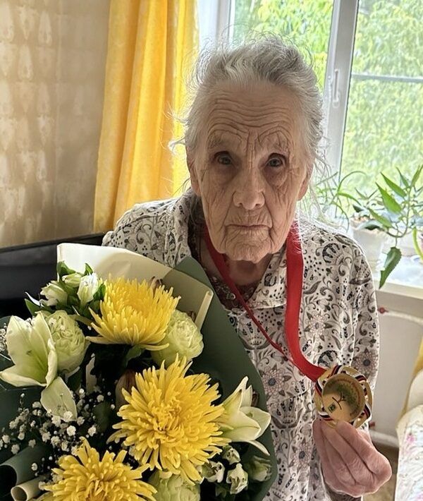 12 июля двум жительницам Молодежного исполнилось 90 лет