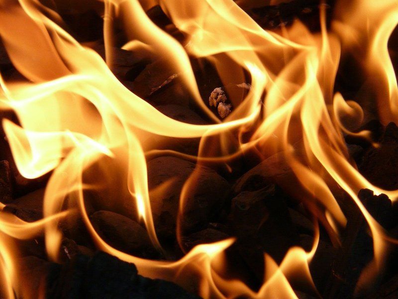 На юге, западе и в центре Иркутской области с 1 мая действует особый противопожарный режим