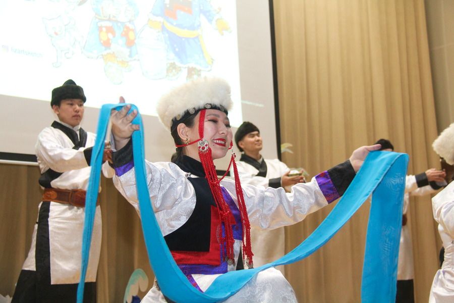 Праздник Белого месяца